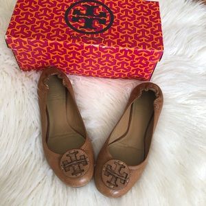 Tory Burch Minnie Travel Logo Ballet Flat - Brown